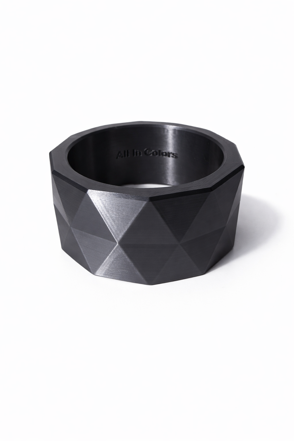 Timeless bangle